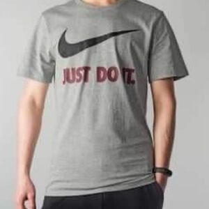 New The Nike Tee T-Shirt Just Do It Swoosh logo Graphic Tee